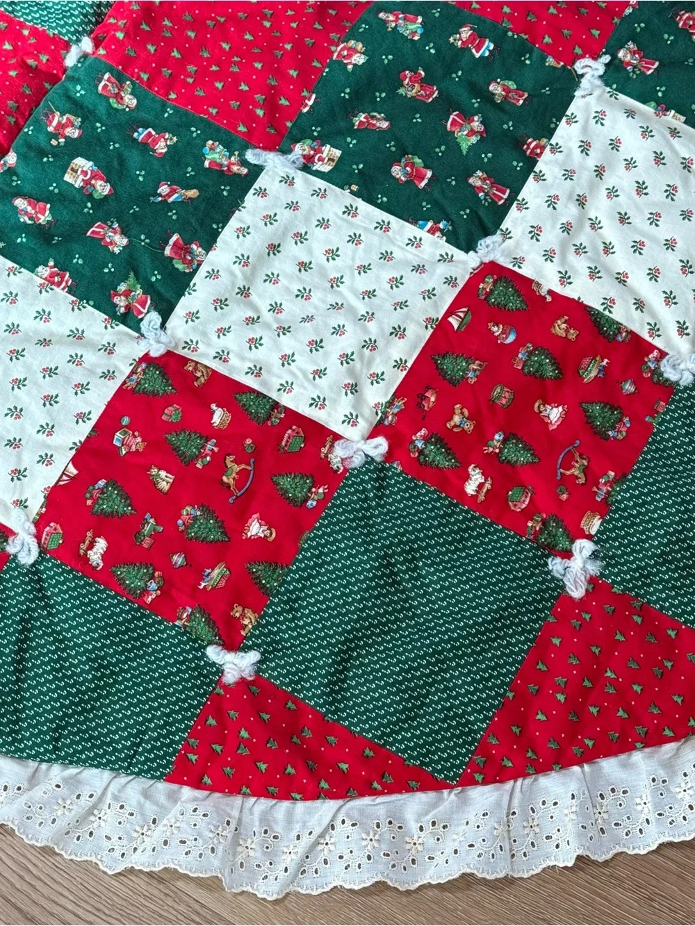 VTG Handmade Quilted Patchwork LARGE Christmas Tree Skirt Lace Geese Goose Santa